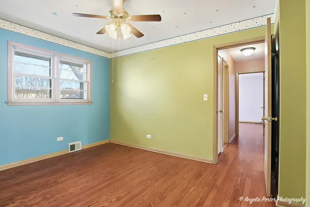 $450,000 | 1913 Rancho Lane, Des Plaines, IL 60016