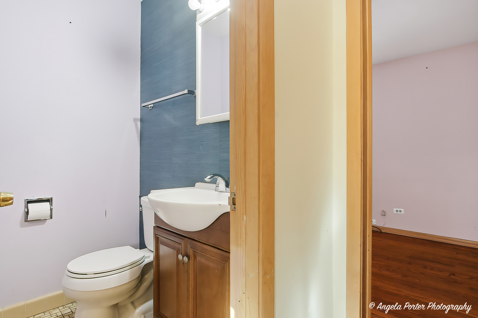 1913 Rancho Lane Des Plaines, IL 60016 - Photo 15 of 36 a bathroom with a sink and a toilet