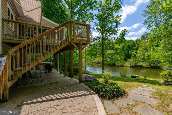 $685,000 | 7931 Gold Leaf Circle, Spotsylvania, VA 22551