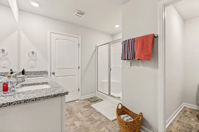 $369,000 | 124 Nunally Drive, Baxter, TN 38544