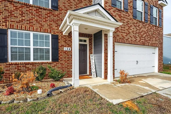 $345,900 | 124 Nunally Drive, Baxter, TN 38544