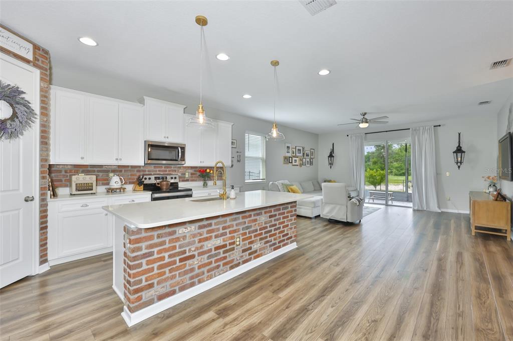 11527 Cedar Valley Drive Riverview, FL 33569 - Photo 7 of 51