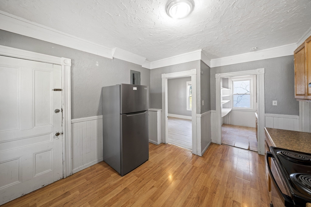 62 May Street Worcester, MA 01610 - Photo 23 of 38