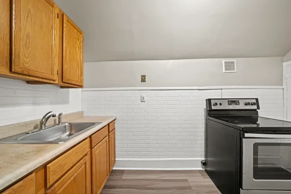 $699,900 | 62 May Street, Worcester, MA 01610