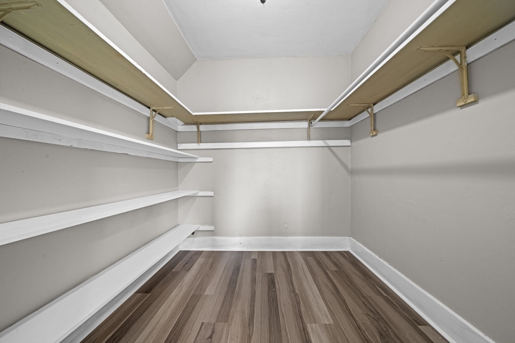 62 May Street Worcester, MA 01610 - Photo 10 of 38