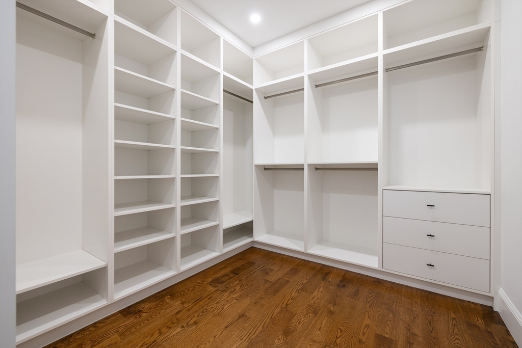 42 Bow Road Newton, MA 02459 - Photo 20 of 41