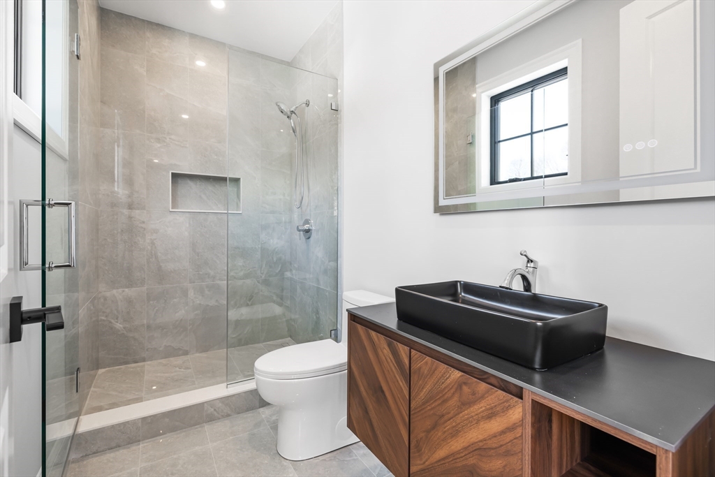 42 Bow Road Newton, MA 02459 - Photo 25 of 41