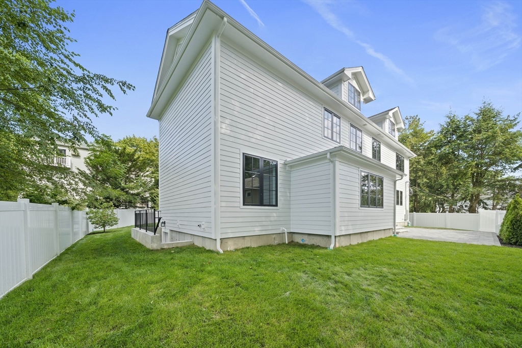 42 Bow Road Newton, MA 02459 - Photo 40 of 41