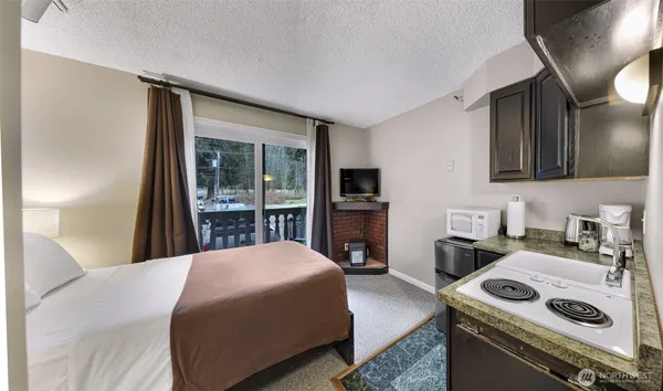 $129,000 | 10433 Mt Baker Highway, Unit 1021A, Deming, WA 98244