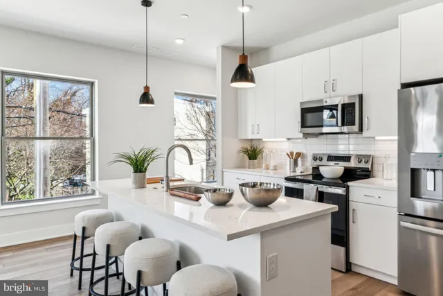 $425,000 | 3205 North 35th Street, Unit 6, Philadelphia, PA 19129