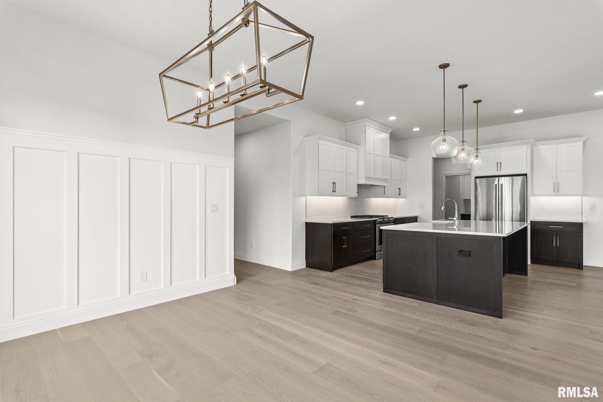 4704 Berkshire Crossing Springfield, IL 62711 - Photo 15 of 46
