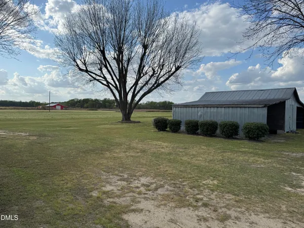 $1,350 | 1795 Highway 55, Mount Olive, NC 28365