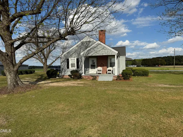 $1,350 | 1795 Highway 55, Mount Olive, NC 28365