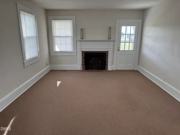 $1,350 | 1795 Highway 55, Mount Olive, NC 28365