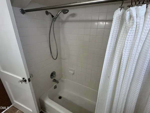 $1,350 | 1795 Highway 55, Mount Olive, NC 28365