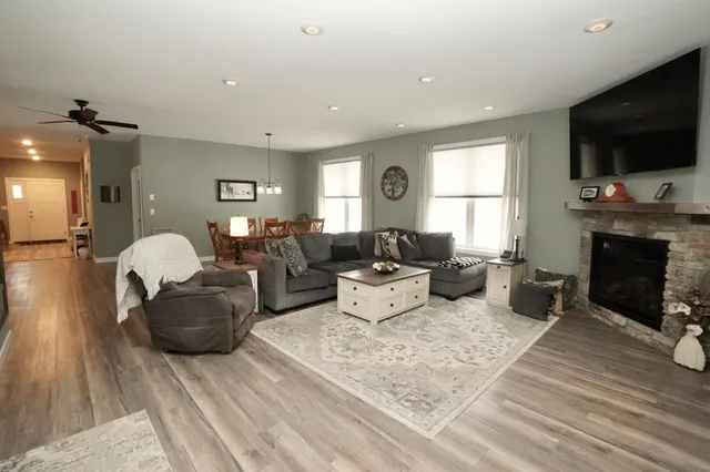 $425,000 | 204 Pine Street Southwest, New London, MN 56273