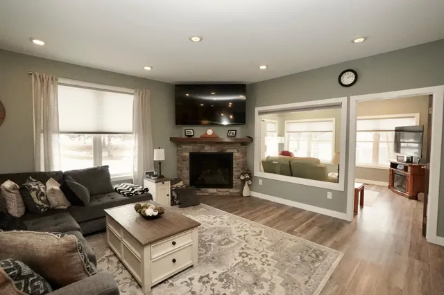 $425,000 | 204 Pine Street Southwest, New London, MN 56273