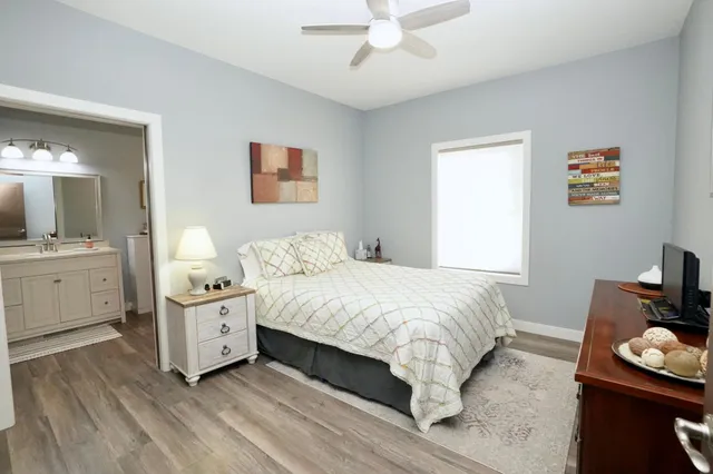 $425,000 | 204 Pine Street Southwest, New London, MN 56273