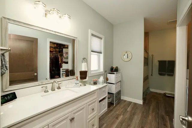 $425,000 | 204 Pine Street Southwest, New London, MN 56273