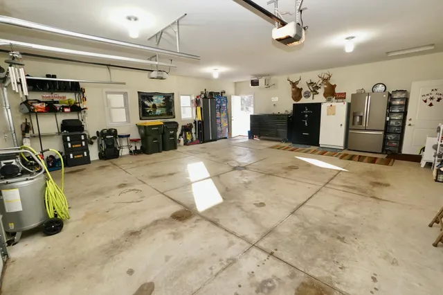 $425,000 | 204 Pine Street Southwest, New London, MN 56273