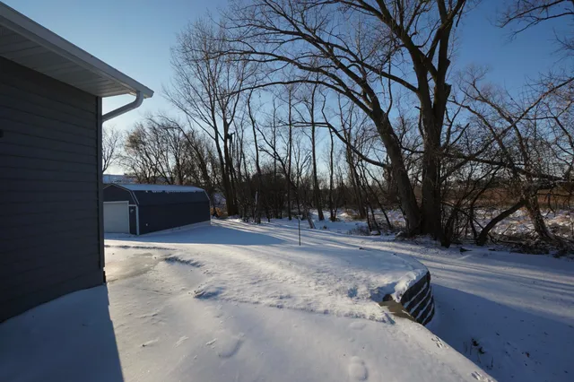 $425,000 | 204 Pine Street Southwest, New London, MN 56273