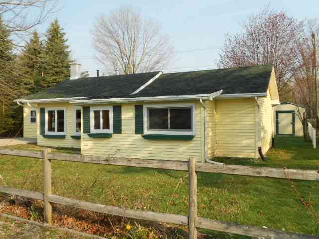 7463 Beechwood Road Lexington, MI 48450 - Photo 10 of 15 31096784-9.JPG
