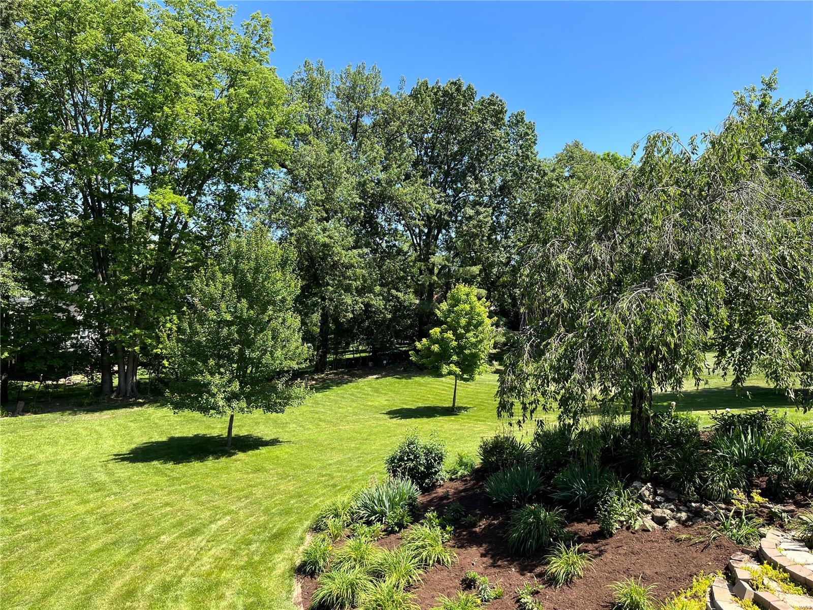 2212 Whitby Road Clarkson Valley, MO 63017 - Photo 2 of 11