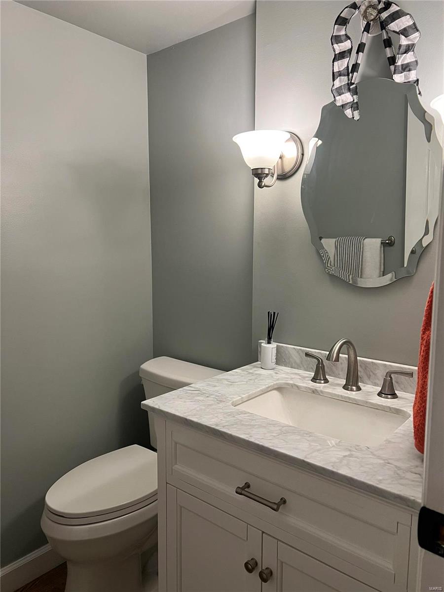 2212 Whitby Road Clarkson Valley, MO 63017 - Photo 6 of 11