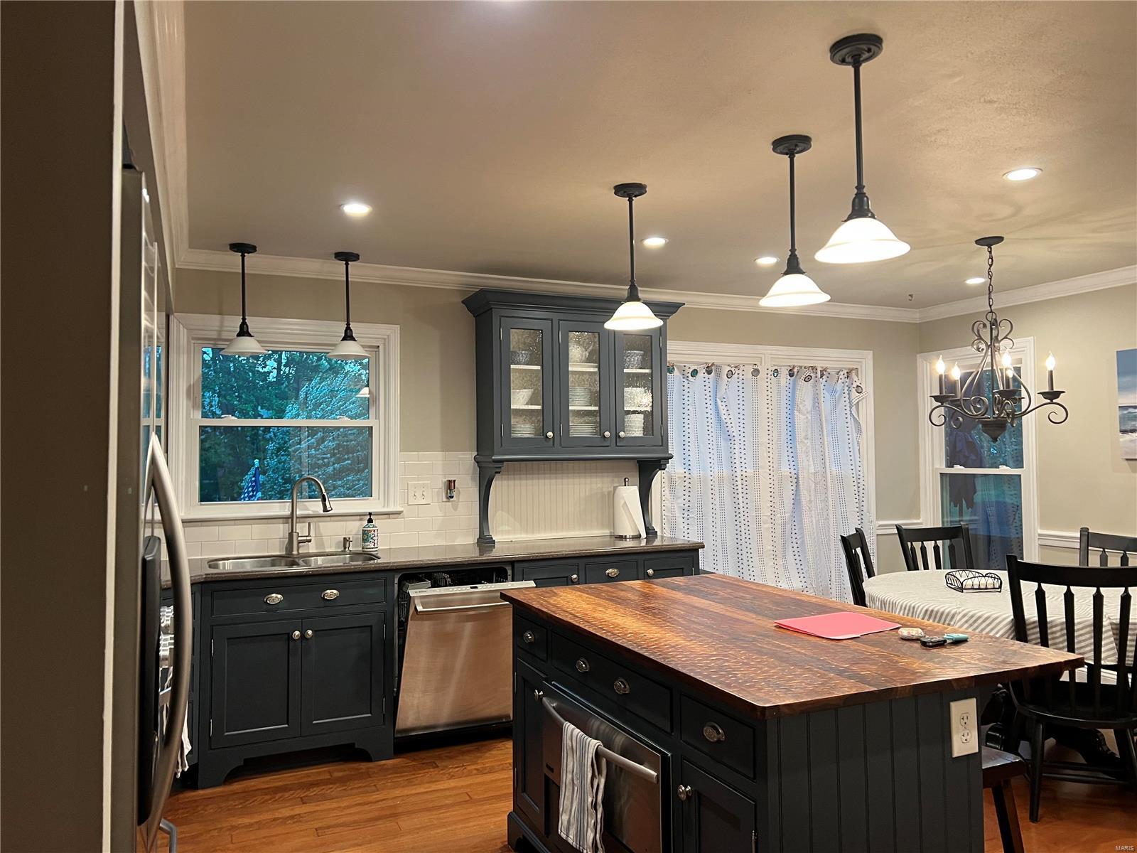 2212 Whitby Road Clarkson Valley, MO 63017 - Photo 7 of 11