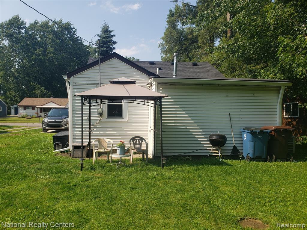 37205 Bendix Street Wayne, MI 48184 - Photo 26 of 30