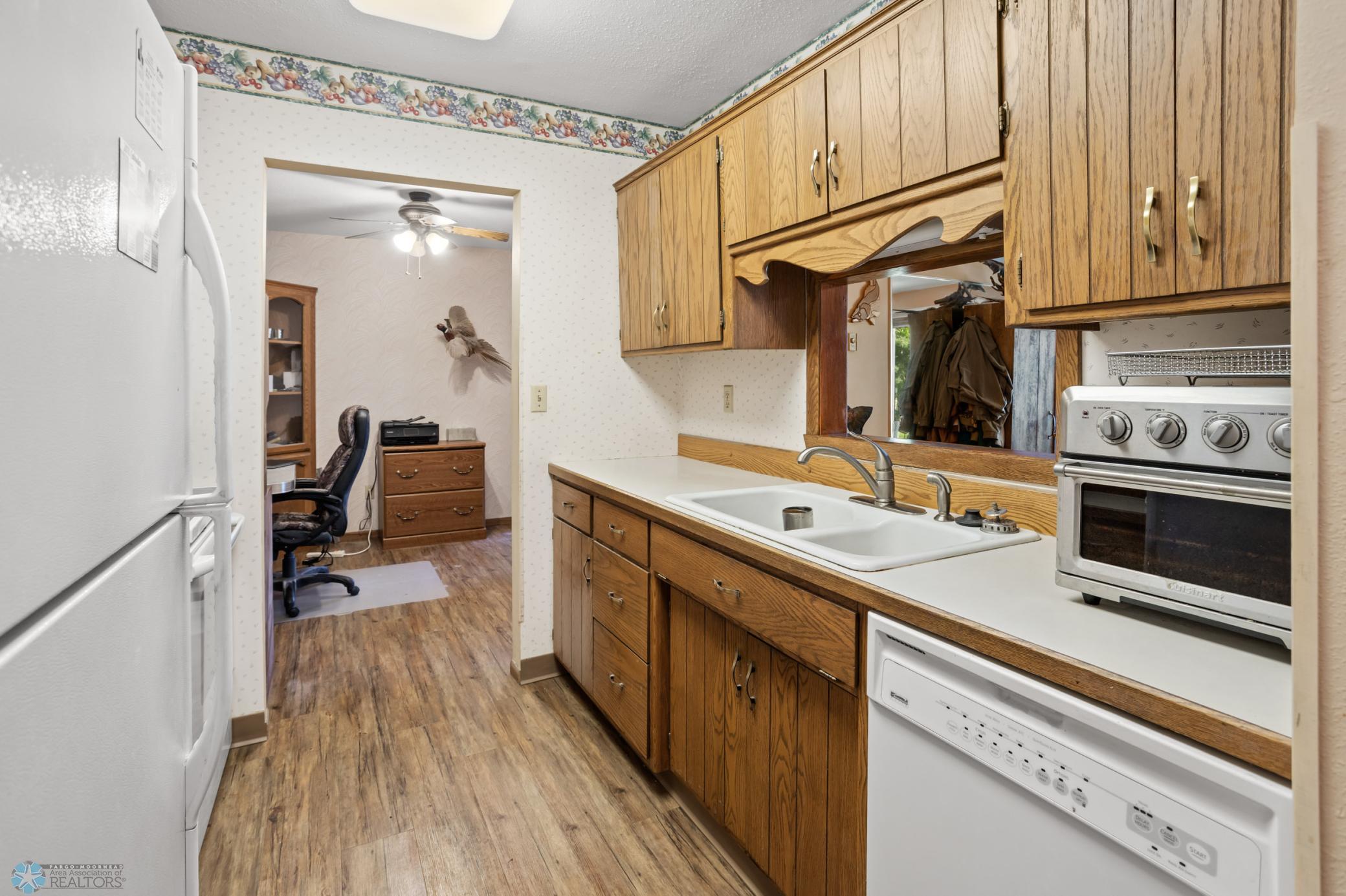 2636 18th Street South, Unit 3 Fargo, ND 58103 - Photo 11 of 37