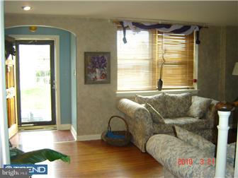 233 Wingate Road Upper Darby, PA 19082 - Photo 2 of 12 Living Room