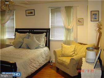 233 Wingate Road Upper Darby, PA 19082 - Photo 6 of 12 Bedroom - Main