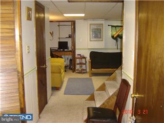 233 Wingate Road Upper Darby, PA 19082 - Photo 10 of 12 Basement - Finished