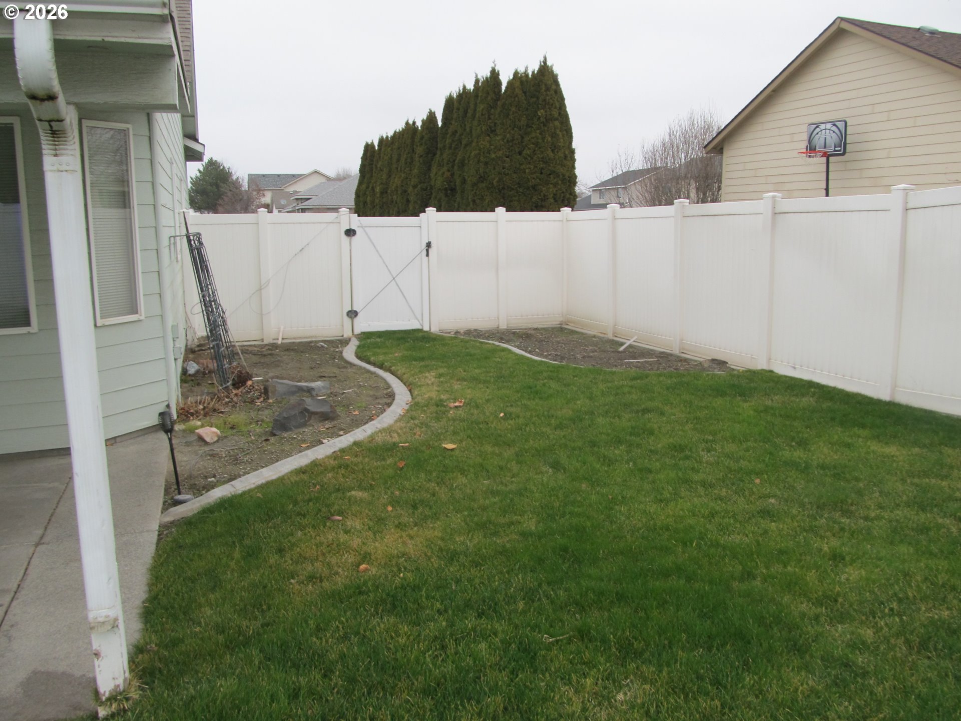 1144 East Main Street Hermiston, OR 97838 - Photo 21 of 27 RV Parking