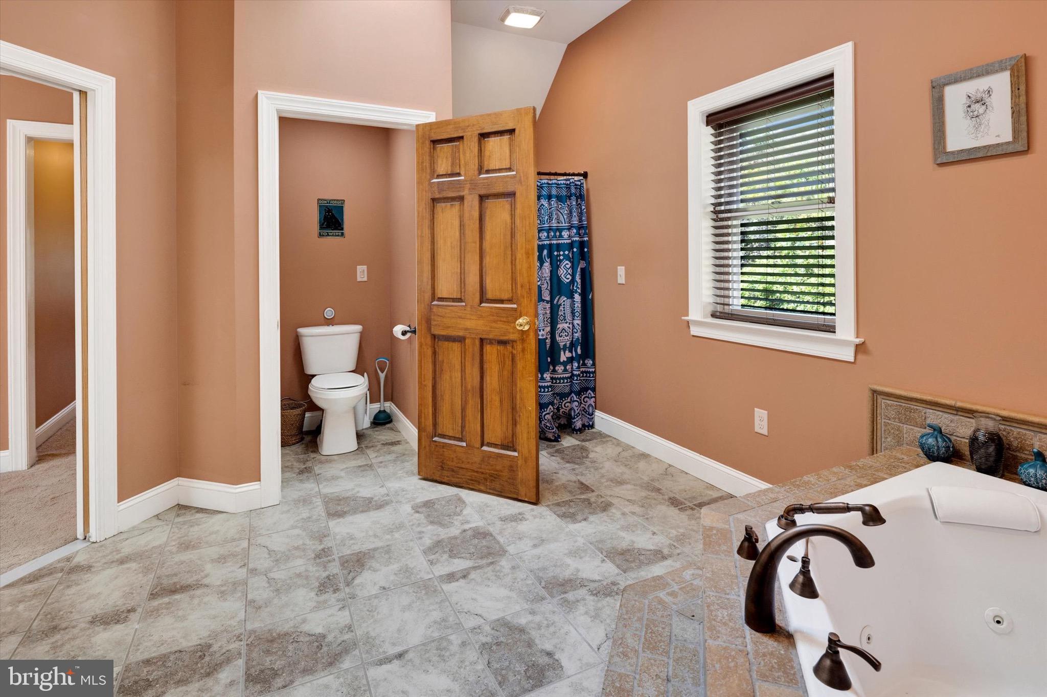 15 Gift Road Hamburg, PA 19526 - Photo 26 of 55 Primary Bathroom