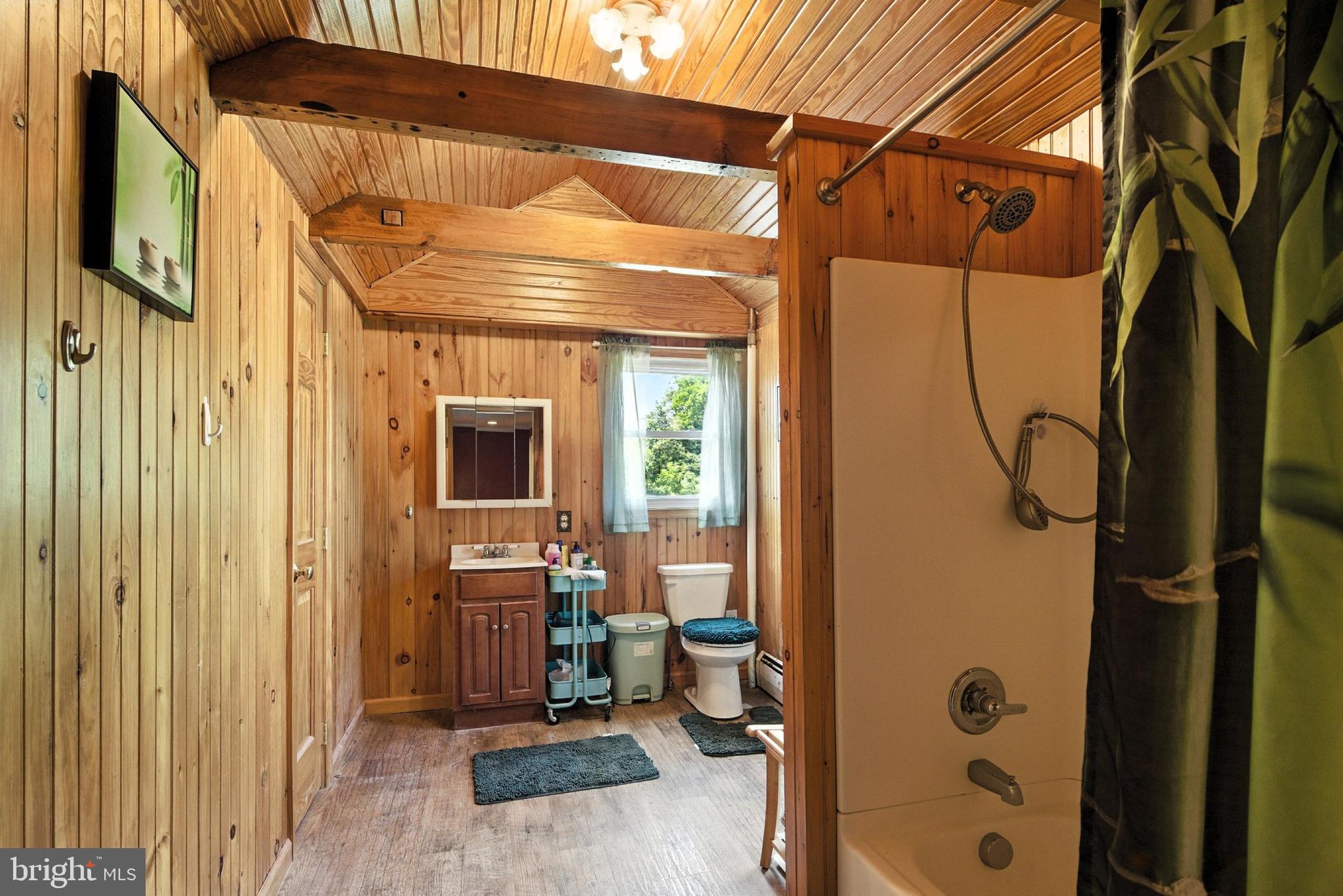 15 Gift Road Hamburg, PA 19526 - Photo 33 of 55 Full Bathroom