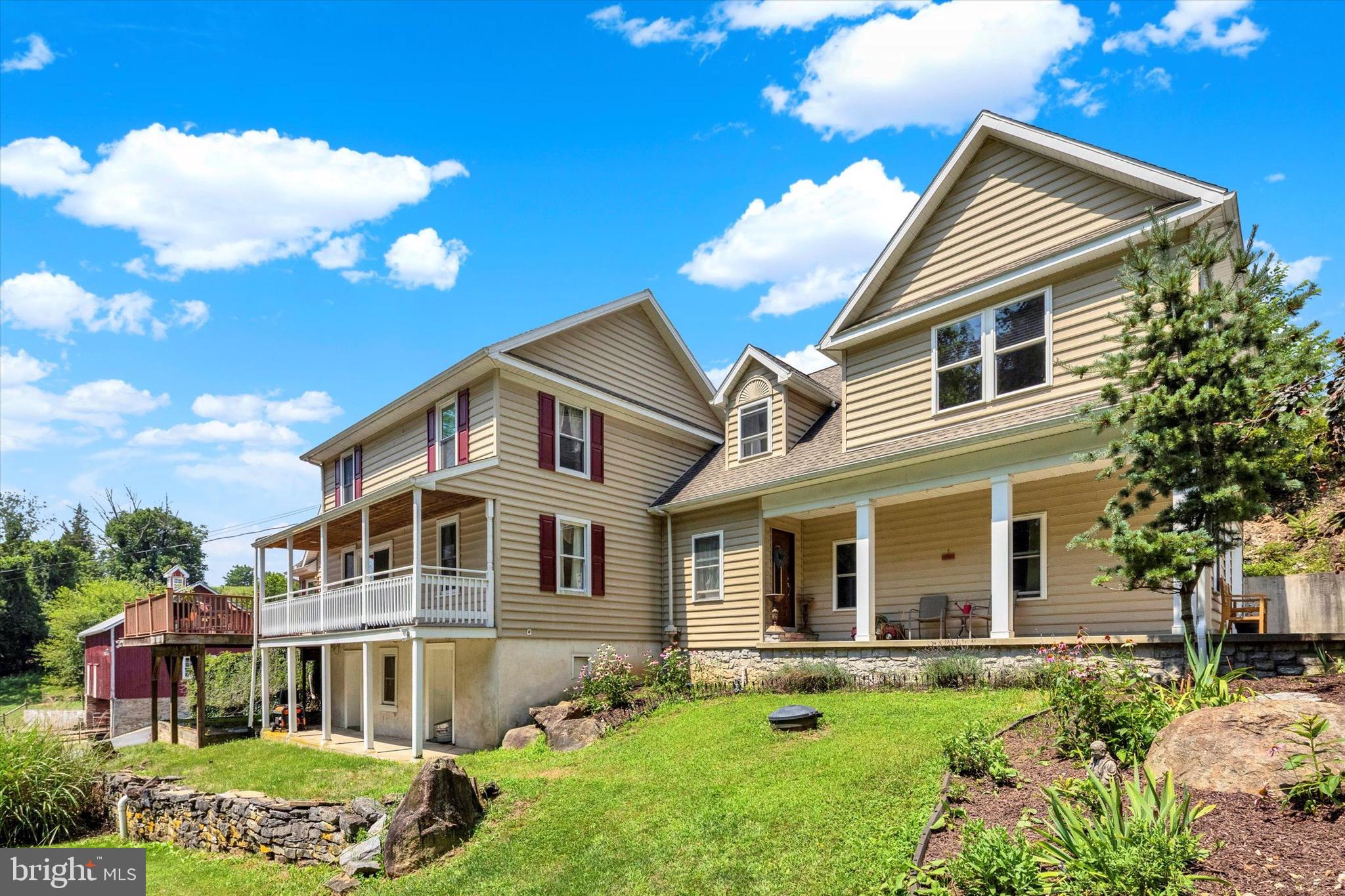 15 Gift Road Hamburg, PA 19526 - Photo 7 of 55 Exterior Front