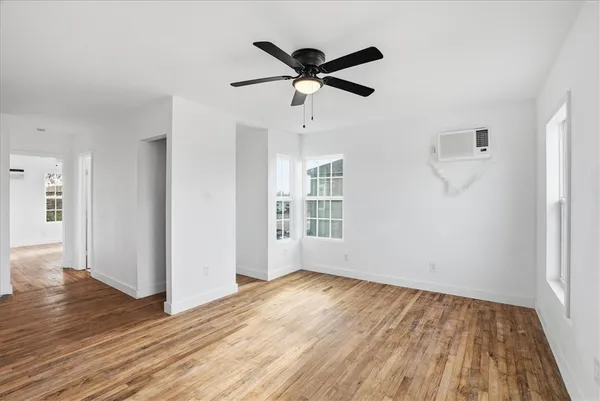 $1,100 | 905 Louisiana Avenue, Unit 2, Corpus Christi, TX 78404