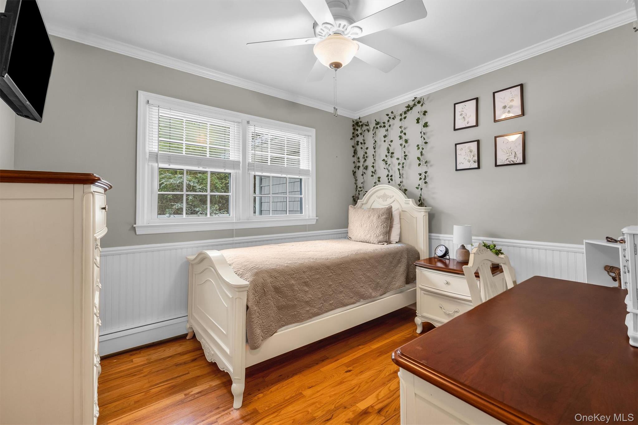 383 Munsell Road East Patchogue, NY 11772 - Photo 14 of 45
