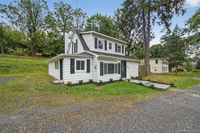 $289,000 | 104 Dowling Street, Newburgh, NY 12550