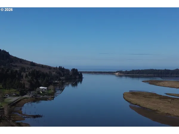 $120,000 | 1st And Akin, Wheeler, OR 97147