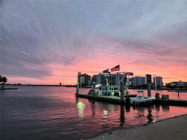 a view of outdoor space with city view
