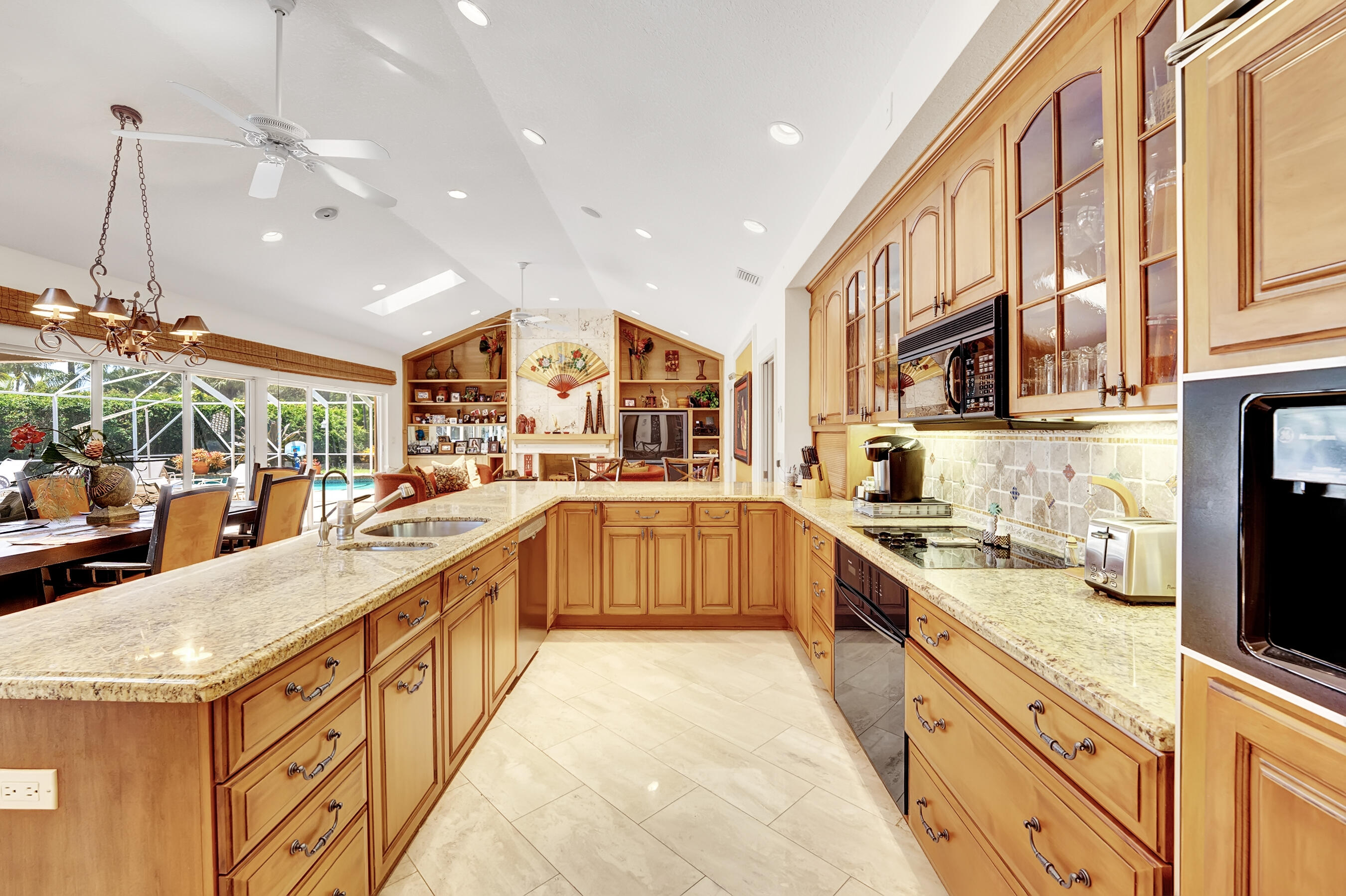 4885 Cherry Laurel Lane Delray Beach, FL 33445 - Photo 12 of 40 DSC06163