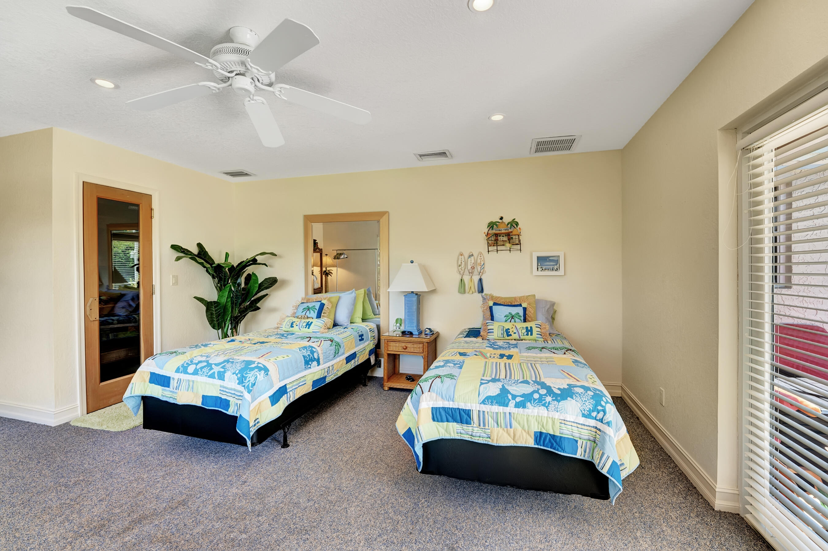 4885 Cherry Laurel Lane Delray Beach, FL 33445 - Photo 27 of 40 DSC06358