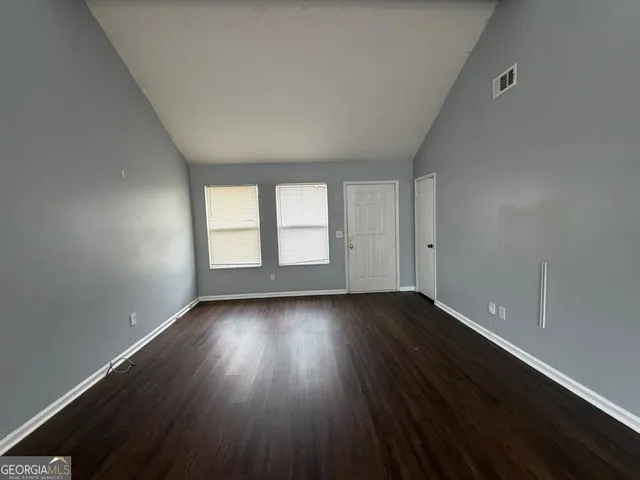 $2,100 | 804 Emerald Forest Circle Southwest, Lawrenceville, GA 30044