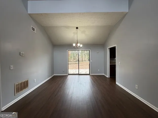 $2,100 | 804 Emerald Forest Circle Southwest, Lawrenceville, GA 30044