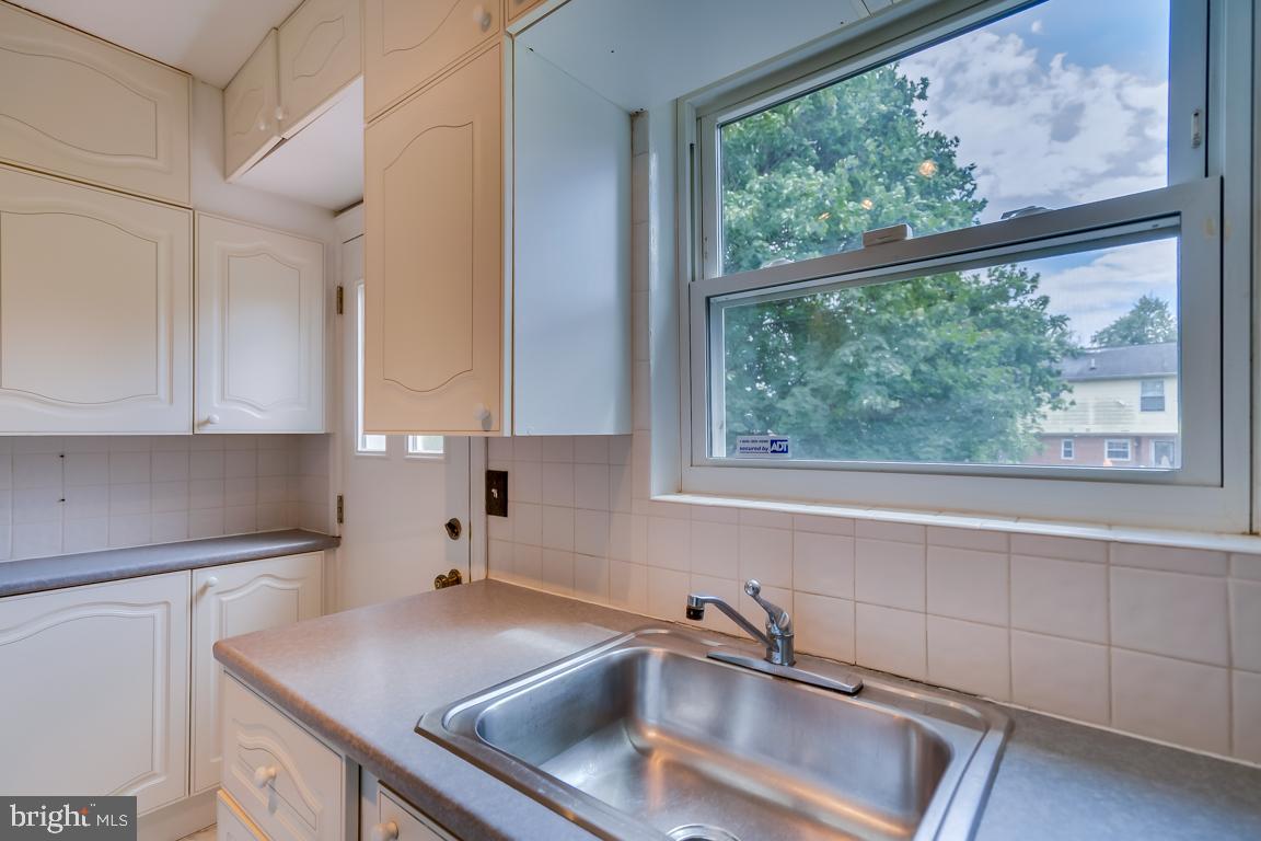 2414 Eccleston Street Silver Spring, MD 20902 - Photo 13 of 47 Gallery Image 13