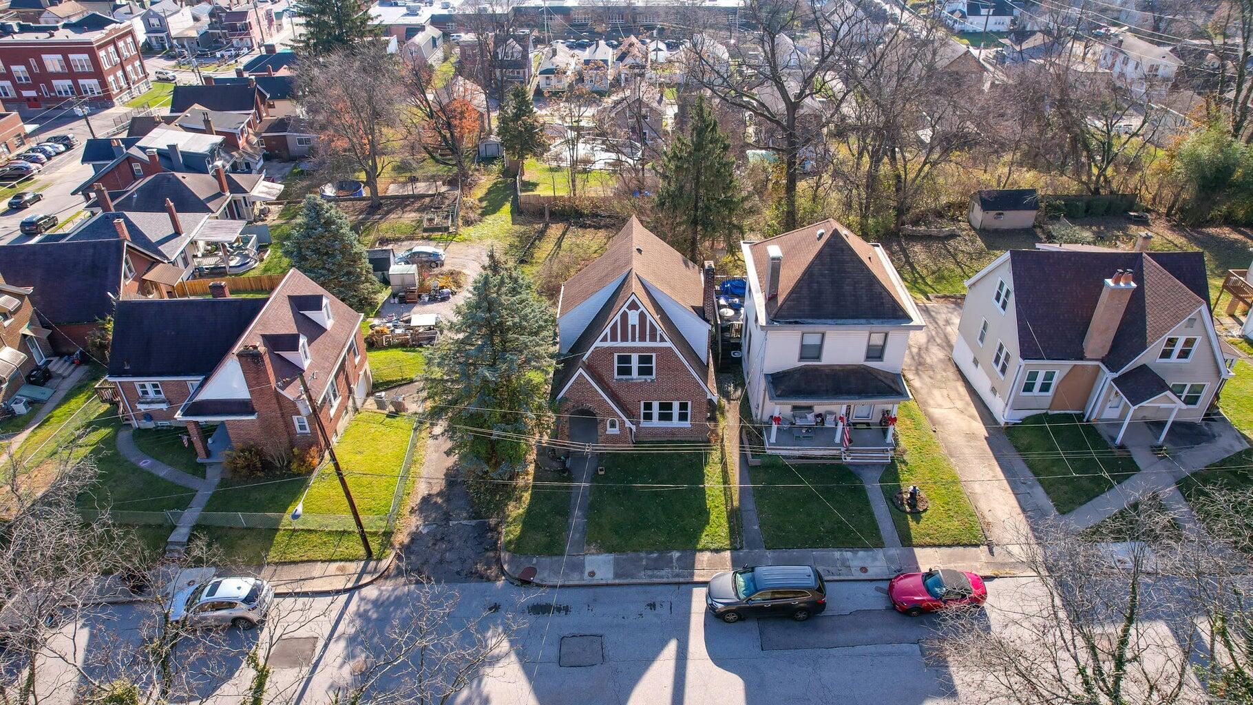 505 Hawthorne Street Covington, KY 41011 - Photo 4 of 30