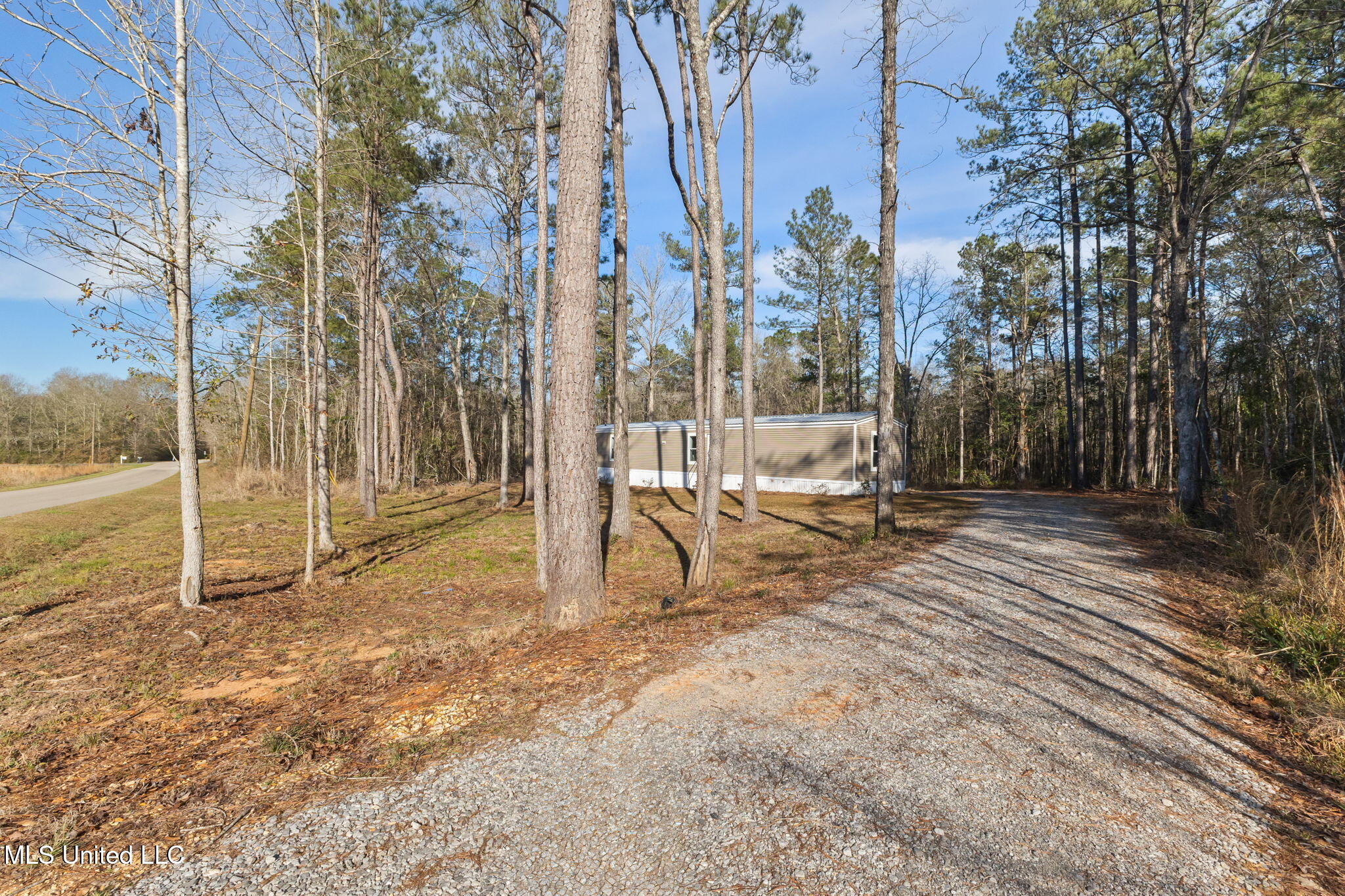 250 J D Broome Road Sumrall, MS 39482 - Photo 4 of 39 250_J_D_Broome_Rd-3